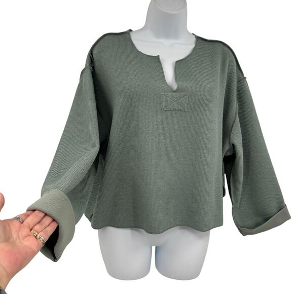 Urban Outfitters Sage Green Reversed Seam Ribbed 3/4 Sleeve Crop Top Size Sm - Picture 6 of 12